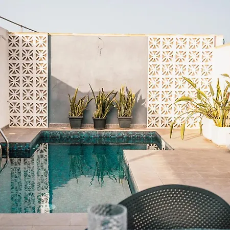 A Pet Friendly With A Rooftop Pool ヴィラ *
